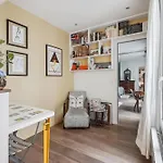 Moderne Appartement Au Coeur De Paris